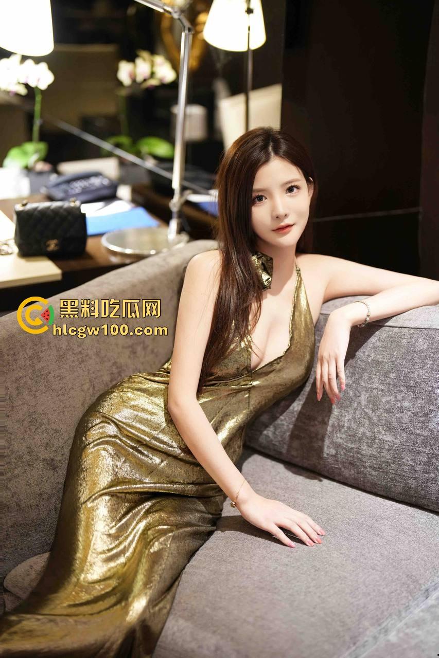 深圳罗湖换妻神人『fordr』高铁露出预热，酒店变身榨汁机，边吃老公鸡巴边被单男狂插，这骚嘴输出真顶！-6