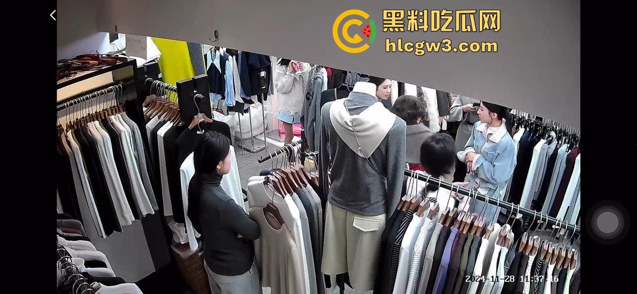 广州沙河服装城大乱斗！多名女子档口互撕，姐妹们龙虎斗，场面劲爆骂声不断！-7