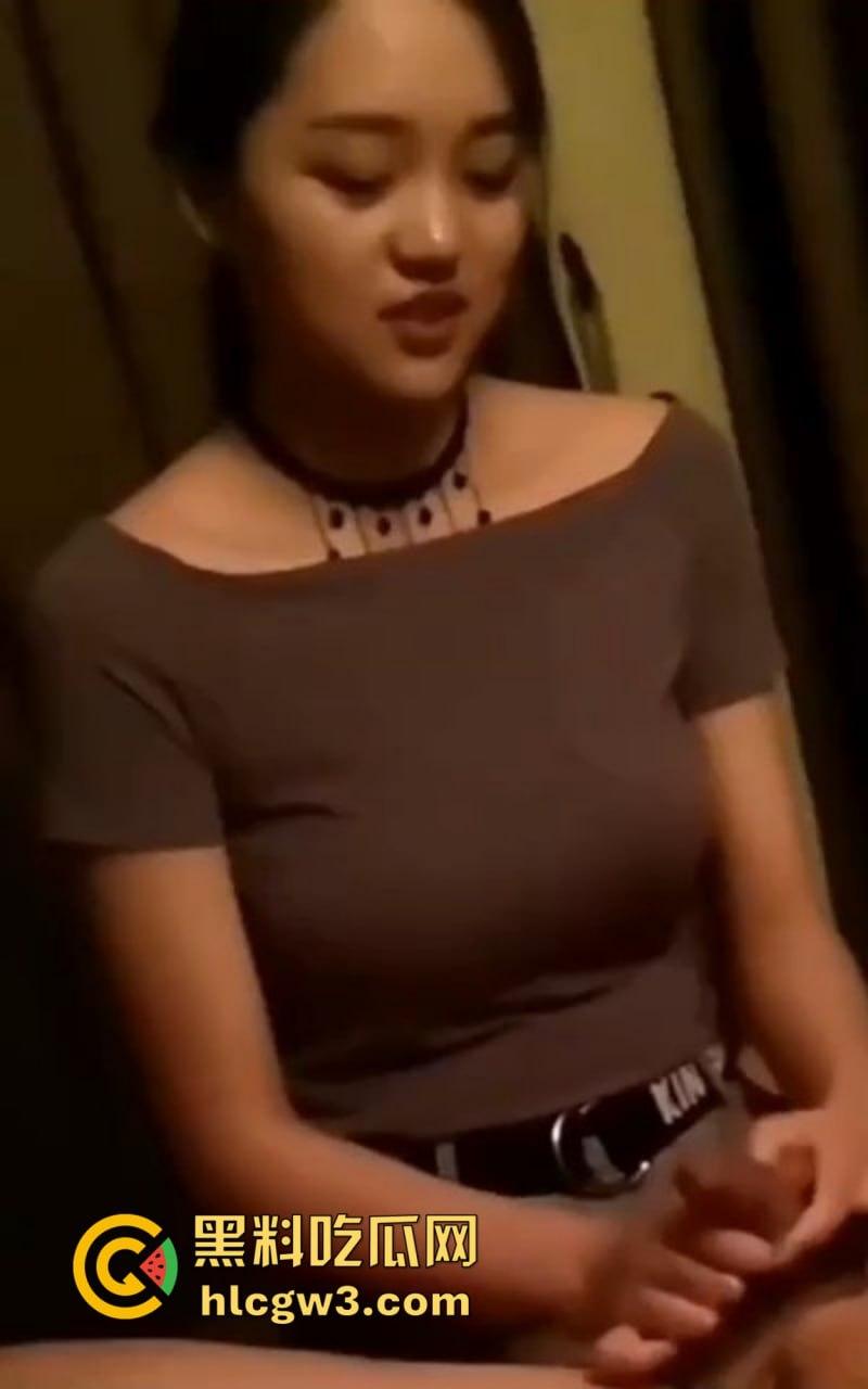 西安金钻会所推油天花板 高颜值技师推油打飞机手法惊人 无一鸡巴能逃她的神之手 撸鸡满分体验 !-16